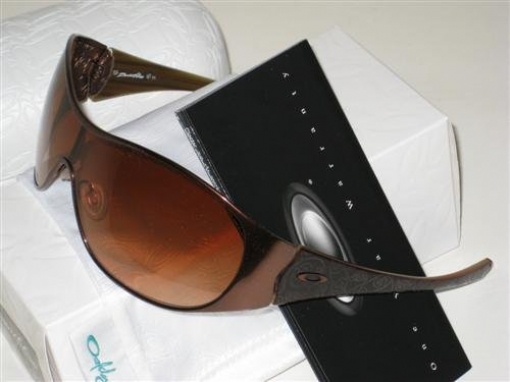 Oakley Breathless Sunglasses